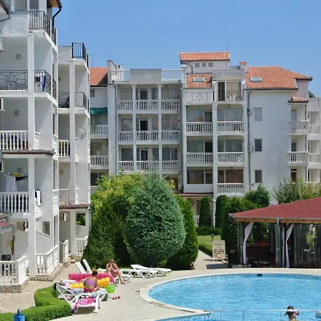 Bravo 5 Apartment